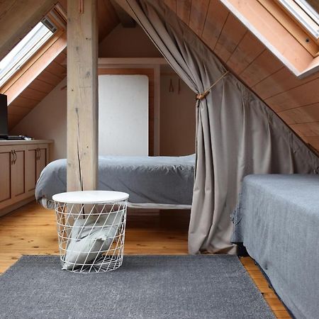 Petit Duplex De Charme Sous Les Toits Du Mont-Dore Esterno foto