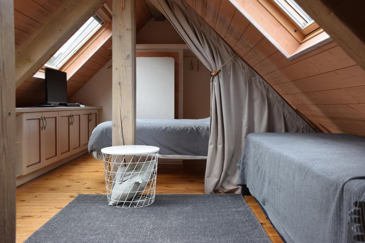 Petit Duplex De Charme Sous Les Toits Du Mont-Dore Esterno foto